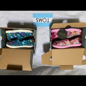 Toddler girl TOMS